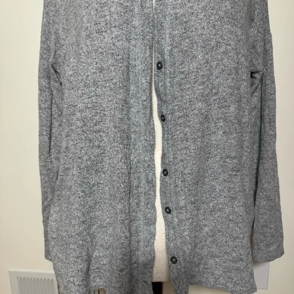 Soft & Sexy AE Gray Women's Sweater - Picture 2 of 5